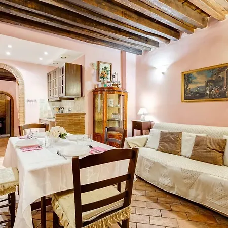 Holiday home Colosseum Rione Monti 1