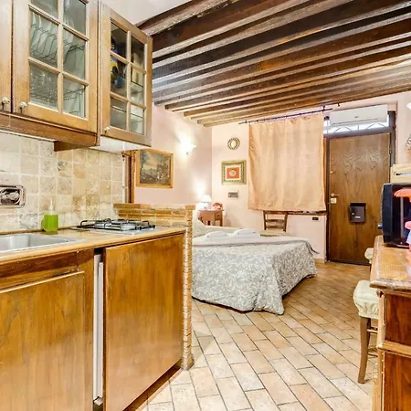 Colosseum Rione Monti 1 Holiday home Rome