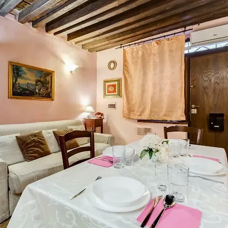 Colosseum Rione Monti 1 Holiday home Rome