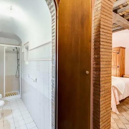 Hébergement de vacances Colosseum Rione Monti 1 *